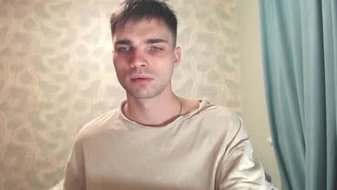 Snapshot of simbo_cool chatting on 11.04.25 Simba online show from 11.04.25