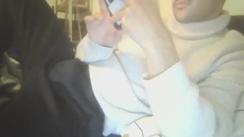 Snapshot of simml98 chatting on 12.16.24 Sam online show from 12.16.24