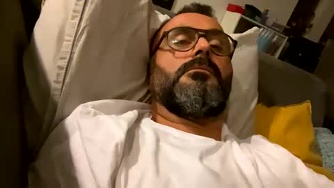 Snapshot of simon_bb chatting on 09.29.25 Si online show from 09.29.25