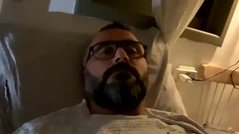 Snapshot of simon_bb chatting on 11.01.25 Si online show from 11.01.25