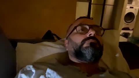 Snapshot of simon_bb chatting on 11.02.25 Si online show from 11.02.25