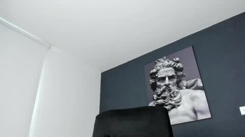 simon_leon01 online show from 02.13.25