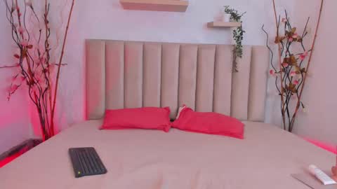 simona_brooke online show from 10.01.25