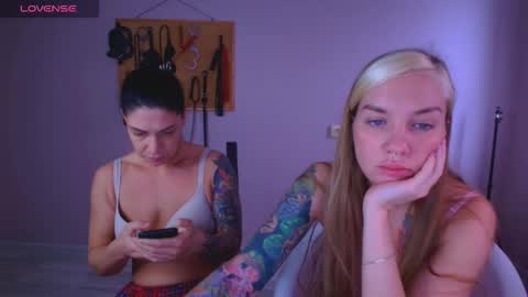 simona_moonshine online show from 11.18.25