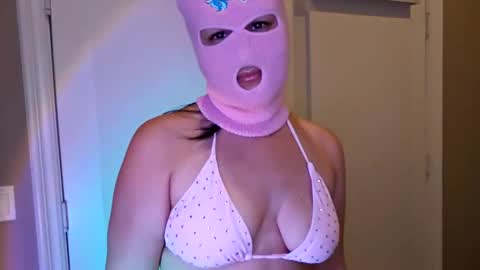 simonesighren online show from 10.28.25