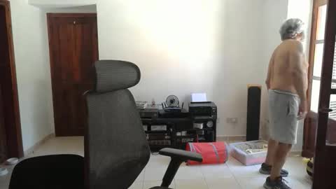 Simon online show from 06.04.26