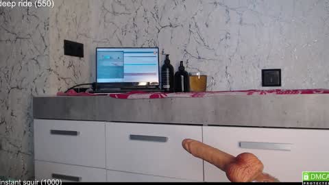 Snapshot of simplegirl1996 chatting on 09.16.25 regina online show from 09.16.25