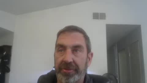 Snapshot of simplesamesq chatting on 11.11.25 simplesamesq online show from 11.11.25