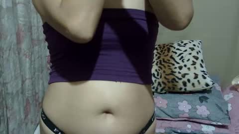 Snapshot of simply_me143 chatting on 10.13.25 mia online show from 10.13.25