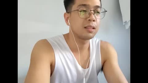 Snapshot of simplysanti_ph chatting on 05.21.26 Santino online show from 05.21.26