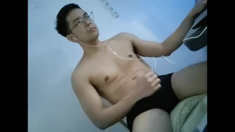 Snapshot of simplysanti_ph chatting on 05.28.26 Santino online show from 05.28.26
