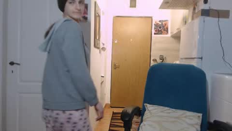 simyhvn online show from 02.18.25