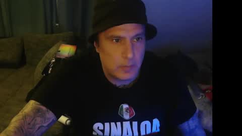 Snapshot of sinalco1975 chatting on 09.17.25 sinalco1975 online show from 09.17.25