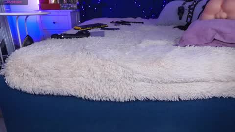 Ms. Sindel online show from 12.06.24