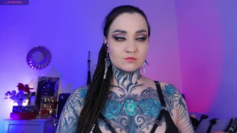 Ms. Sindel online show from 12.25.24