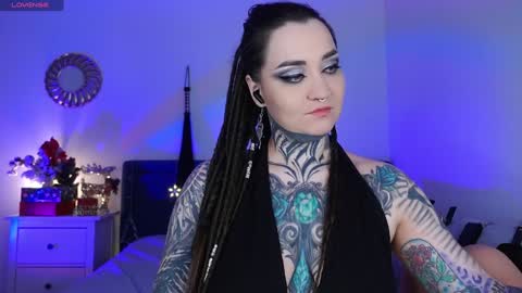 Ms. Sindel online show from 01.08.25