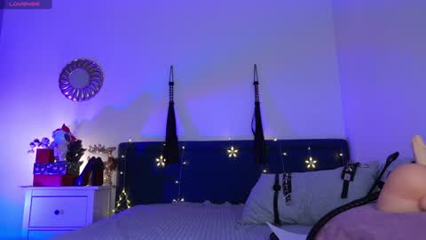 Ms. Sindel online show from 01.10.25