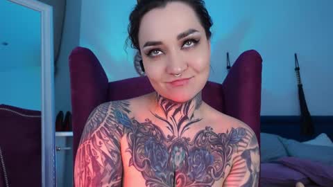 Ms. Sindel online show from 01.18.25