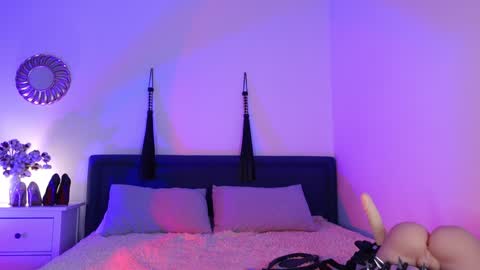 Ms. Sindel online show from 01.29.25