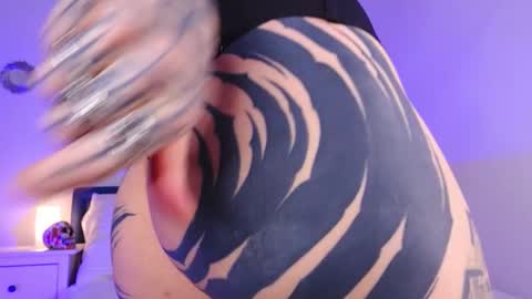 Ms. Sindel online show from 10.12.25