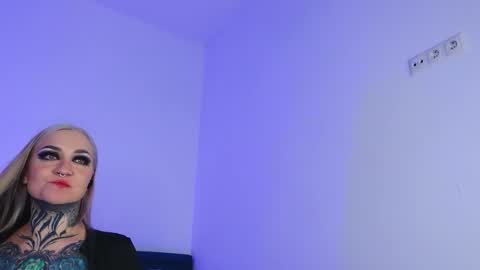 Ms. Sindel online show from 11.05.25