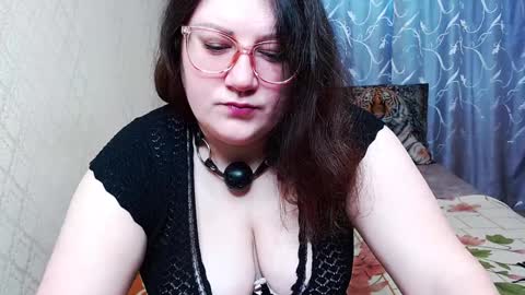 Angela online show from 12.02.24