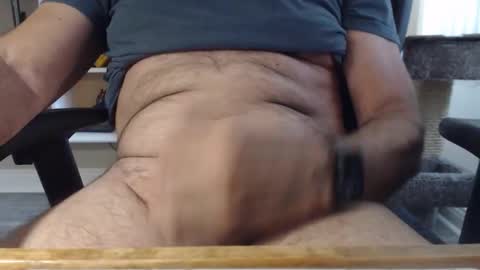 SingleMaleCA online show from 10.29.25