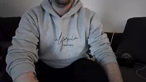 Snapshot of sinned09 chatting on 04.03.26 sinned09 online show from 04.03.26