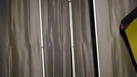 Snapshot of sinseason chatting on 03.06.25 Sinseason online show from 03.06.25