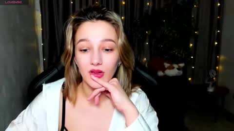 Sinty Noria online show from 02.25.25