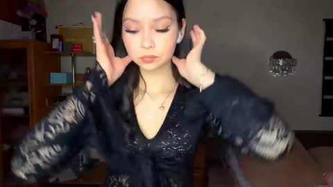 Emma online show from 12.02.25