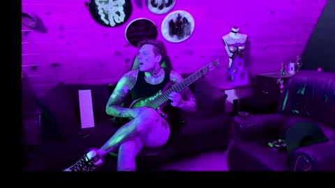 Dustbunnyfoofoo online show from 11.05.25