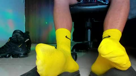 Snapshot of sir_kev66 chatting on 05.01.26 only foot worshipers here online show from 05.01.26