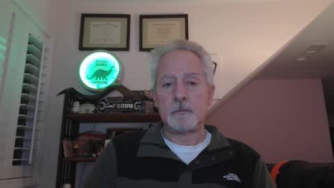 Snapshot of sir_lust_alot chatting on 01.28.25 Don Roberto online show from 01.28.25