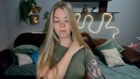 SirenaBloom online show from 10.08.25