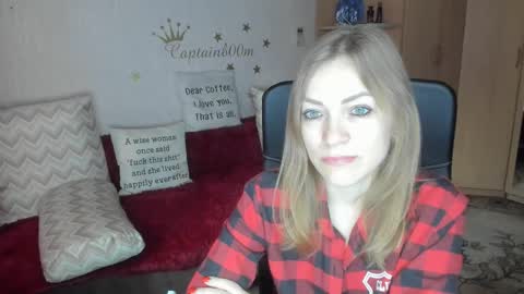 Snapshot of sirenasilk chatting on 10.09.25 sirenasilk online show from 10.09.25