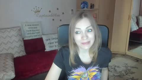 Snapshot of sirenasilk chatting on 11.14.25 sirenasilk online show from 11.14.25