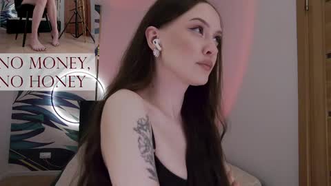 Snapshot of sirenaswhisper chatting on 05.05.26 Goddess Sirena online show from 05.05.26