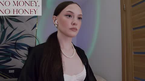 Snapshot of sirenaswhisper chatting on 07.27.26 Goddess Sirena online show from 07.27.26