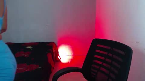 Snapshot of sirinay_collegiate91 chatting on 10.08.25 SIRINAY online show from 10.08.25