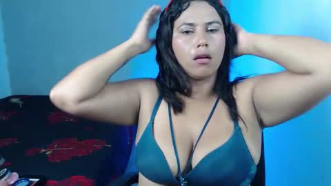 Snapshot of sirinay_collegiate91 chatting on 10.09.25 SIRINAY online show from 10.09.25