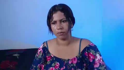 Snapshot of sirinay_collegiate91 chatting on 10.20.25 SIRINAY online show from 10.20.25