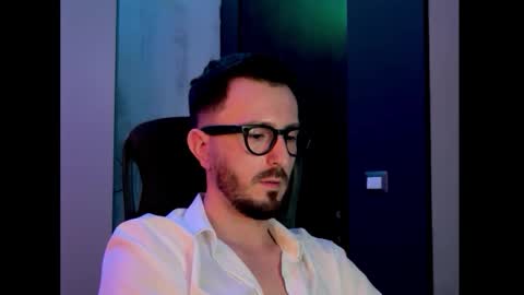 Sir Max online show from 10.28.25