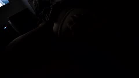 Snapshot of sisiandsiso chatting on 11.01.25 sisiandsiso online show from 11.01.25