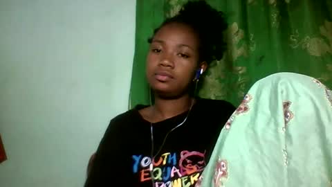 Snapshot of sisih567089 chatting on 10.27.25 sisih567089 online show from 10.27.25