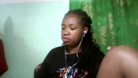 Snapshot of sisih567089 chatting on 10.29.25 sisih567089 online show from 10.29.25