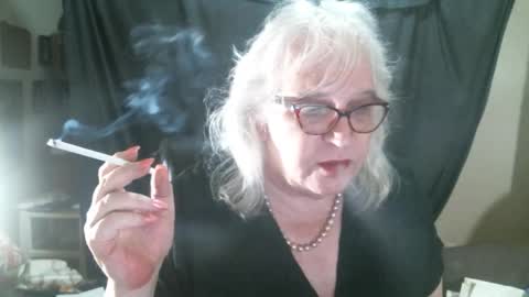 Snapshot of sissydianetx chatting on 11.08.25 Sissy Diane online show from 11.08.25