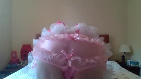 sissysteph00 online show from 02.18.26