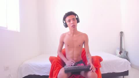 Snapshot of skady_coronado chatting on 01.12.25 skady_coronado online show from 01.12.25