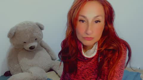 Snapshot of skarlett2072 chatting on 12.30.24 Arlett online show from 12.30.24